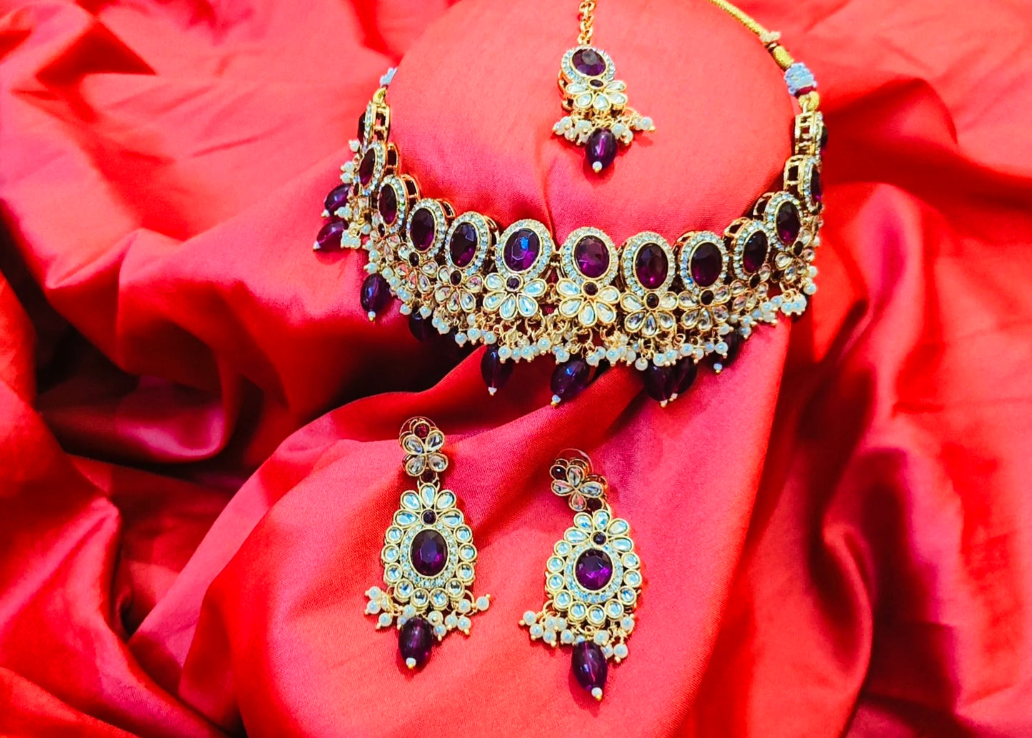 Necklace with Chuty and Earrings