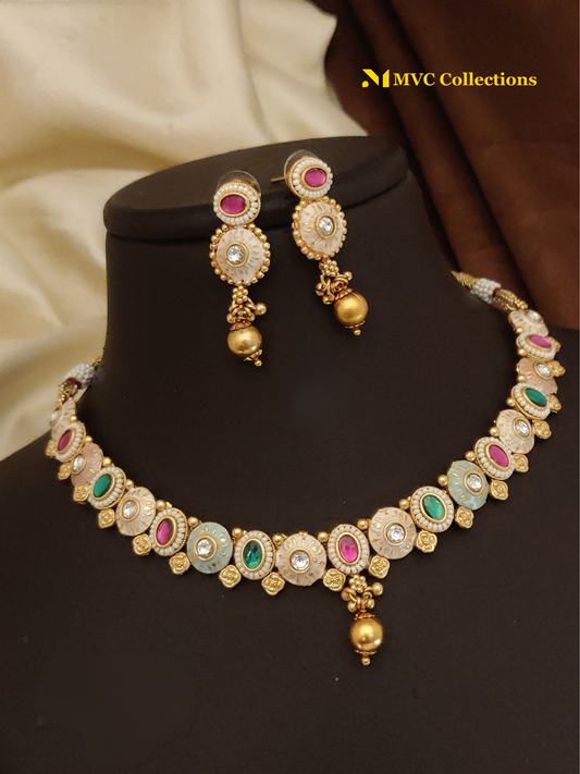 Antique Necklace set SI1