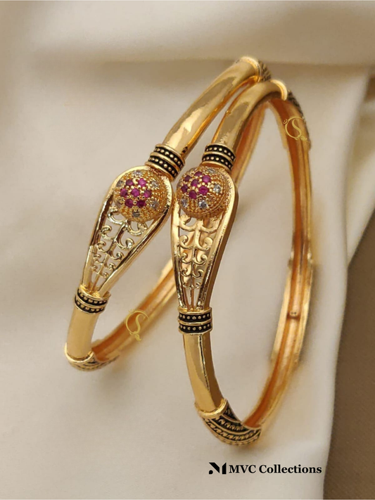 Classic Gold-Plated Bangles SIB10